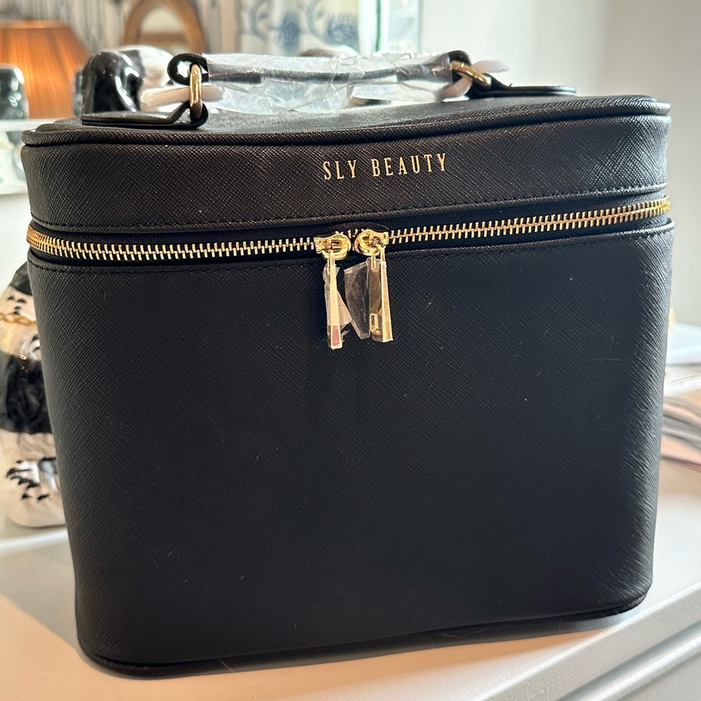 Sly Beauty Ever Need Makeup Bag